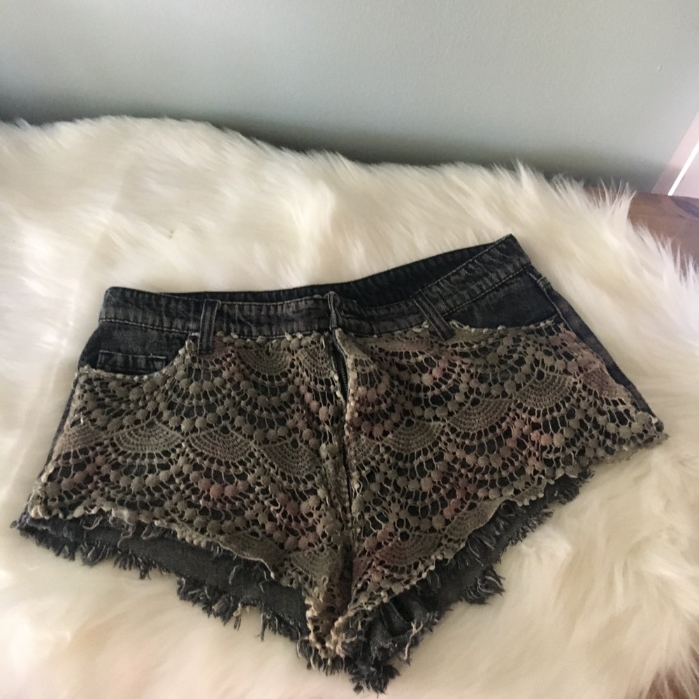 BDG SHORTS